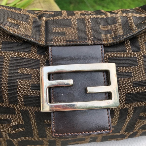 AUTHENTIC RARE FENDI ZUCCA BAGUETTE SHOULDER BAG - Picture 7 of 8